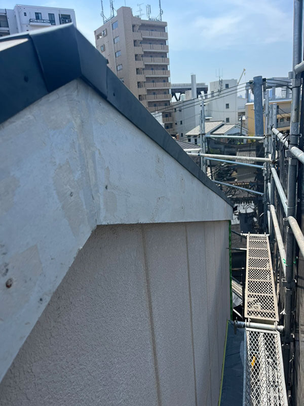 屋根の雨漏り塗り替えサイン